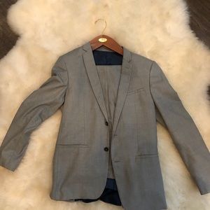 Men’s Zara Grey Suit (42S / 34S)